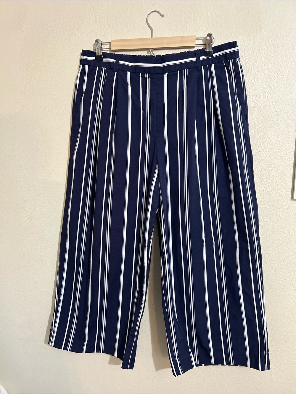 J. Crew Women’s Size 12 Classic Navy Striped Wide-Leg Crop Pants